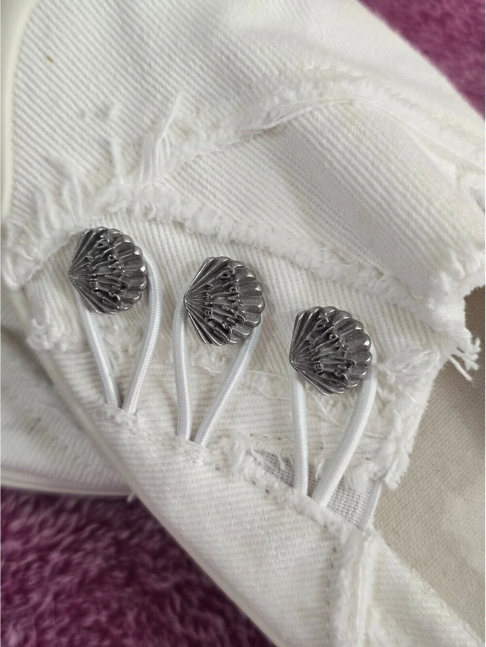 Blowfish Malibu White Canvas Slip-On Shoes with Shell Button Detail size 8.5